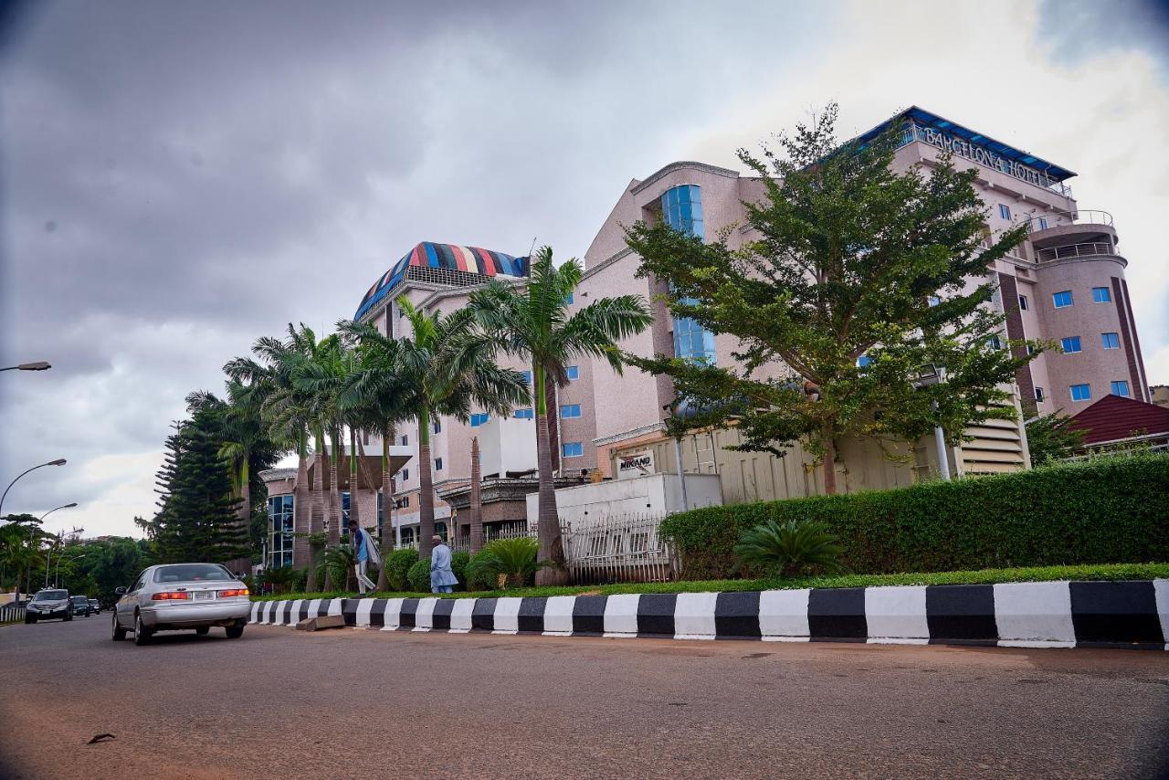 Barcelona Hotels, Abuja Mobushipe Exteriér fotografie