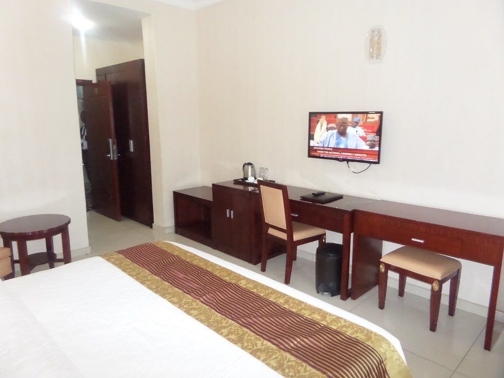 Barcelona Hotels, Abuja Mobushipe Exteriér fotografie