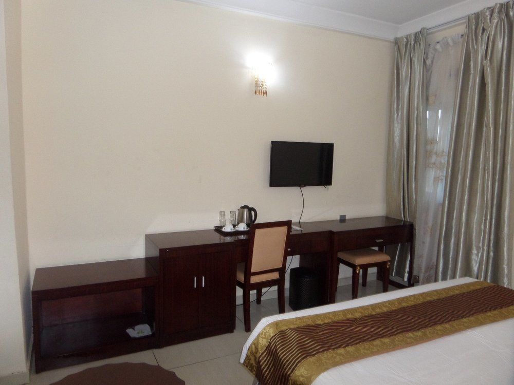 Barcelona Hotels, Abuja Mobushipe Exteriér fotografie